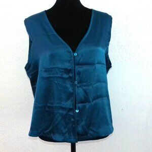 Skylar Blue, Green/blue button front tank top,
